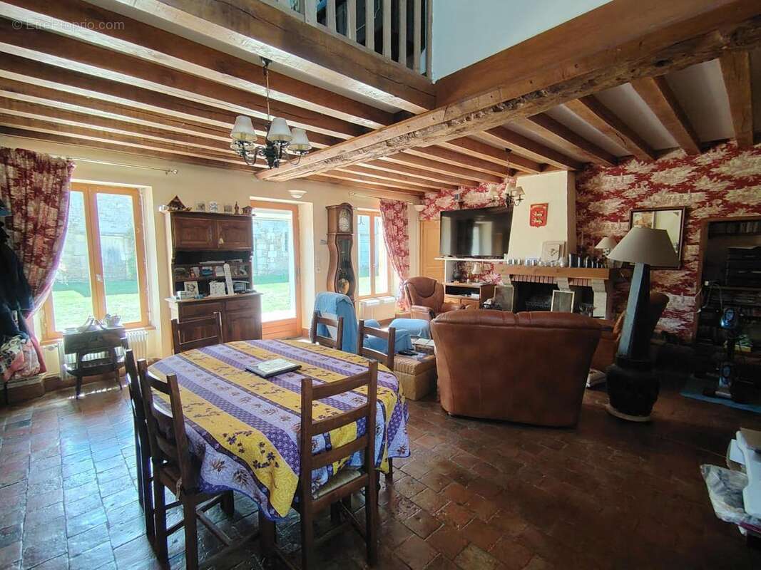 Maison 140 m² à Mezidon-Canon  - photo 3