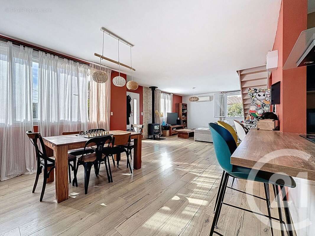 Maison à FRONTIGNAN