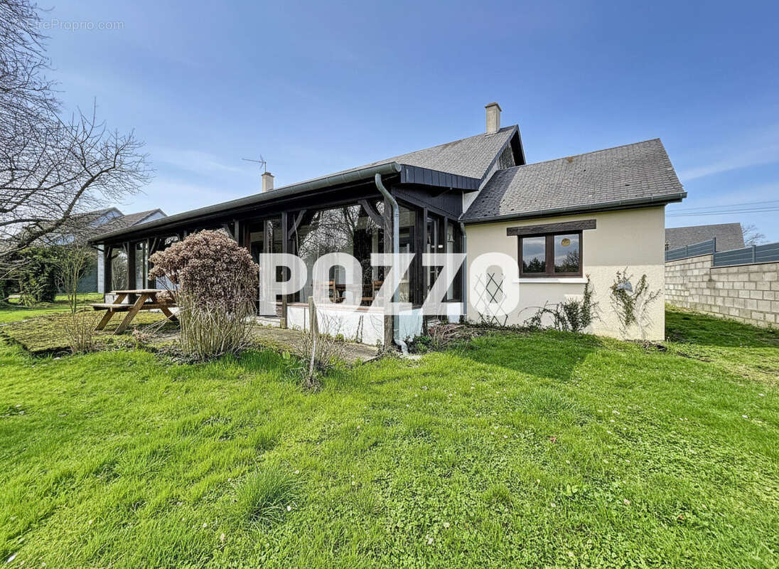 Maison à SAINT-PLANCHERS