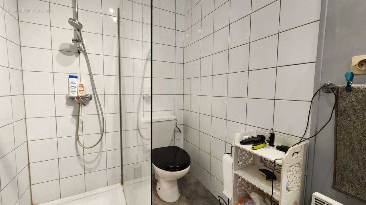 Ensemble immobilier 443m² - grange 200m² - terrain 1291m² - photo 8