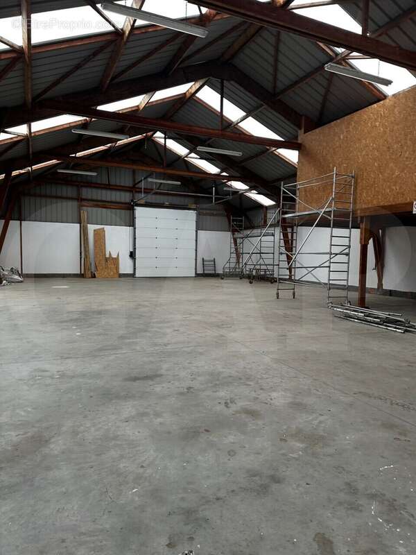 Autre à SAINT-COULOMB