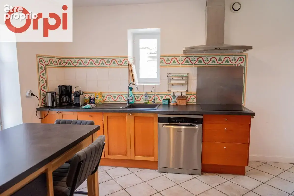 Maison de charme en pierre avec piscine – Thairé - photo 5