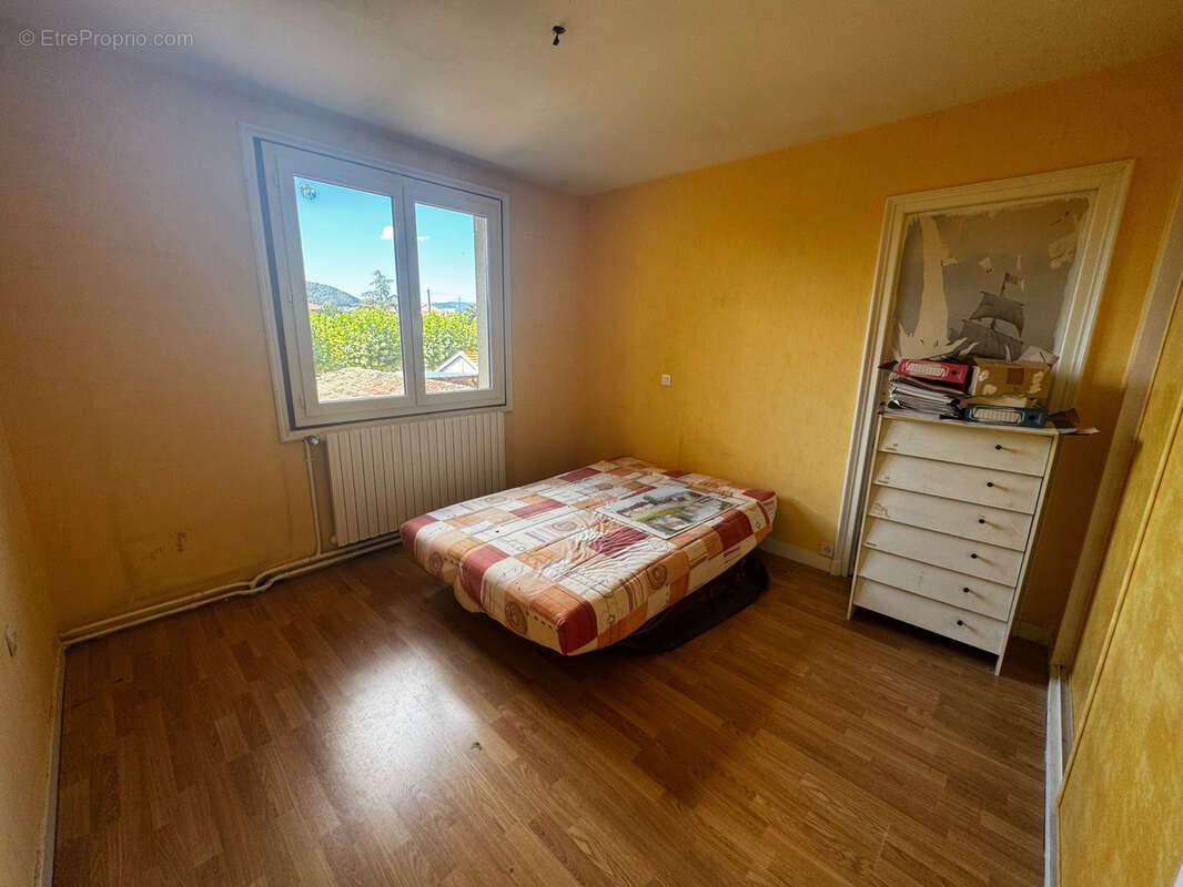 Bien de caractère à Annonay - Quartier recherché - photo 8