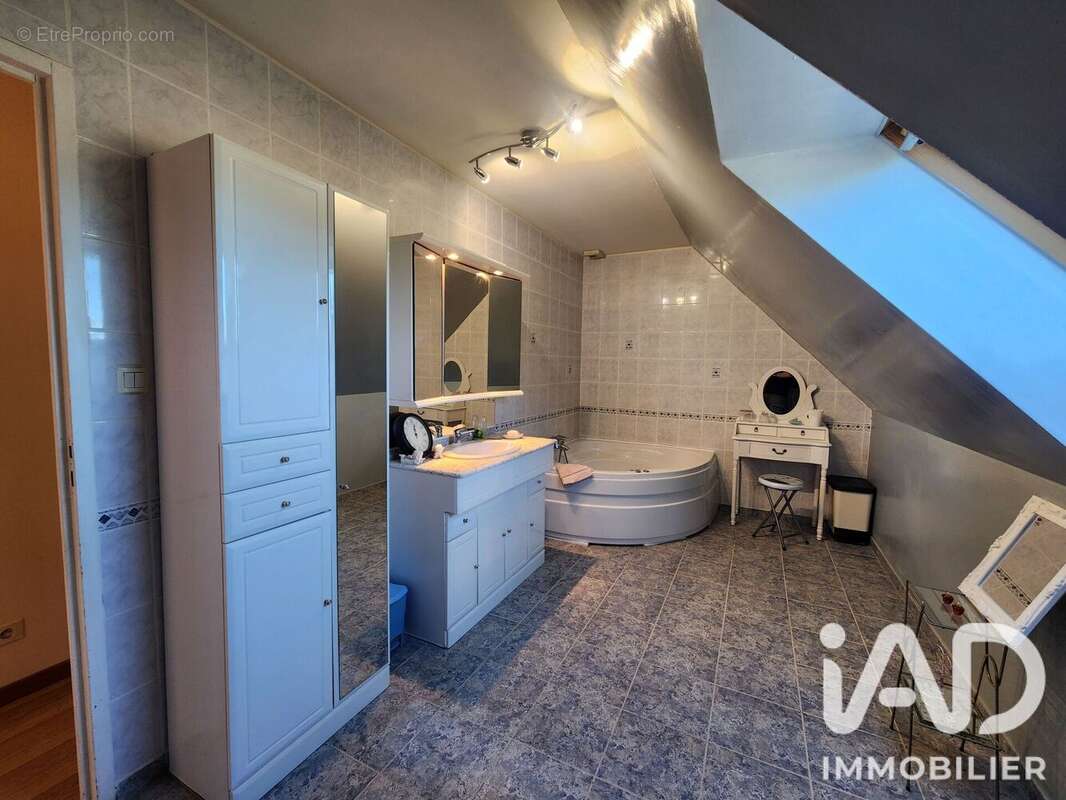 Maison 160 m² à Chuisnes  - photo 3