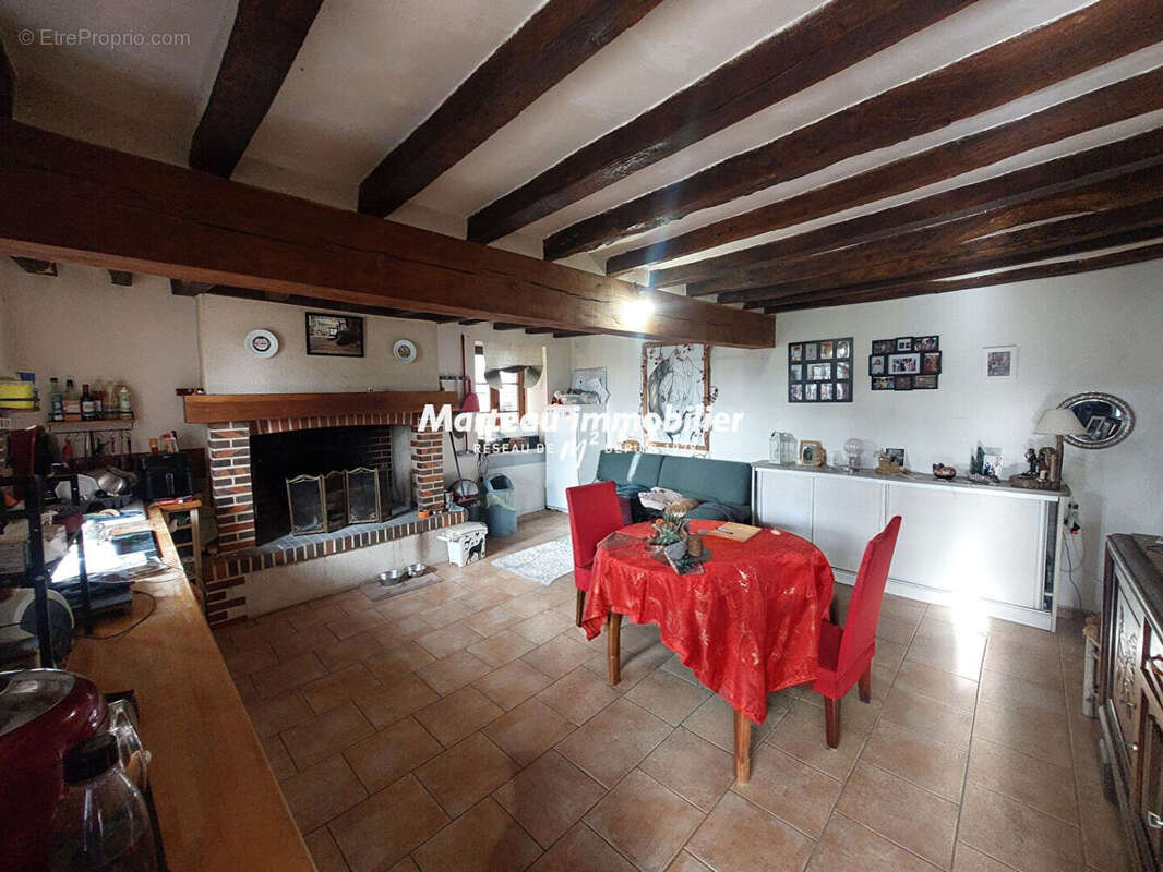 Maison à SOUDAY