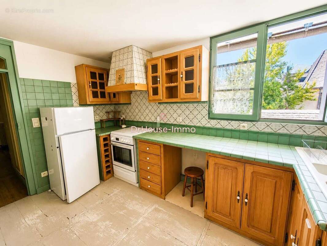 Maison 230 m² à Oloron-Sainte-Marie  - photo 8