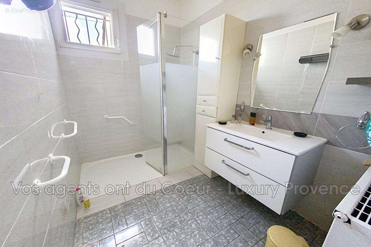vente maison 4 Pièce(s) - photo 7