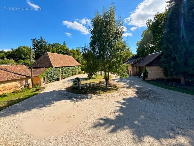 Propriéte à vendre Gite de groupe avec maison d'habitation - photo 8