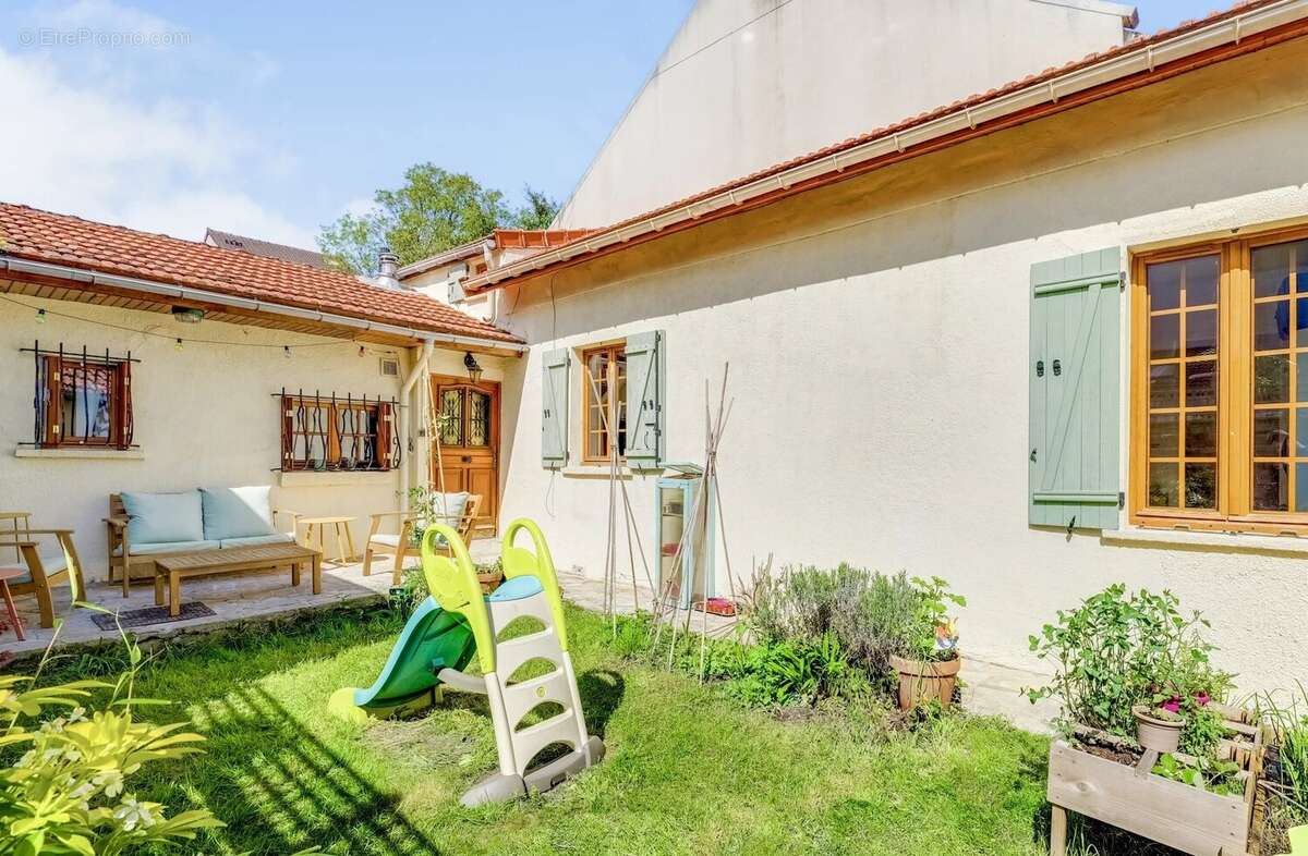 Maison à MONTREUIL