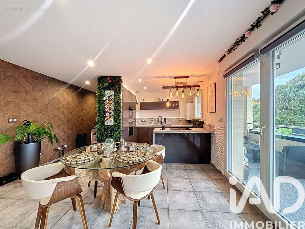 Photo 4 - Appartement à VERNY