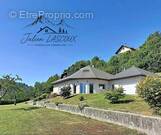 Maison à ENGINS