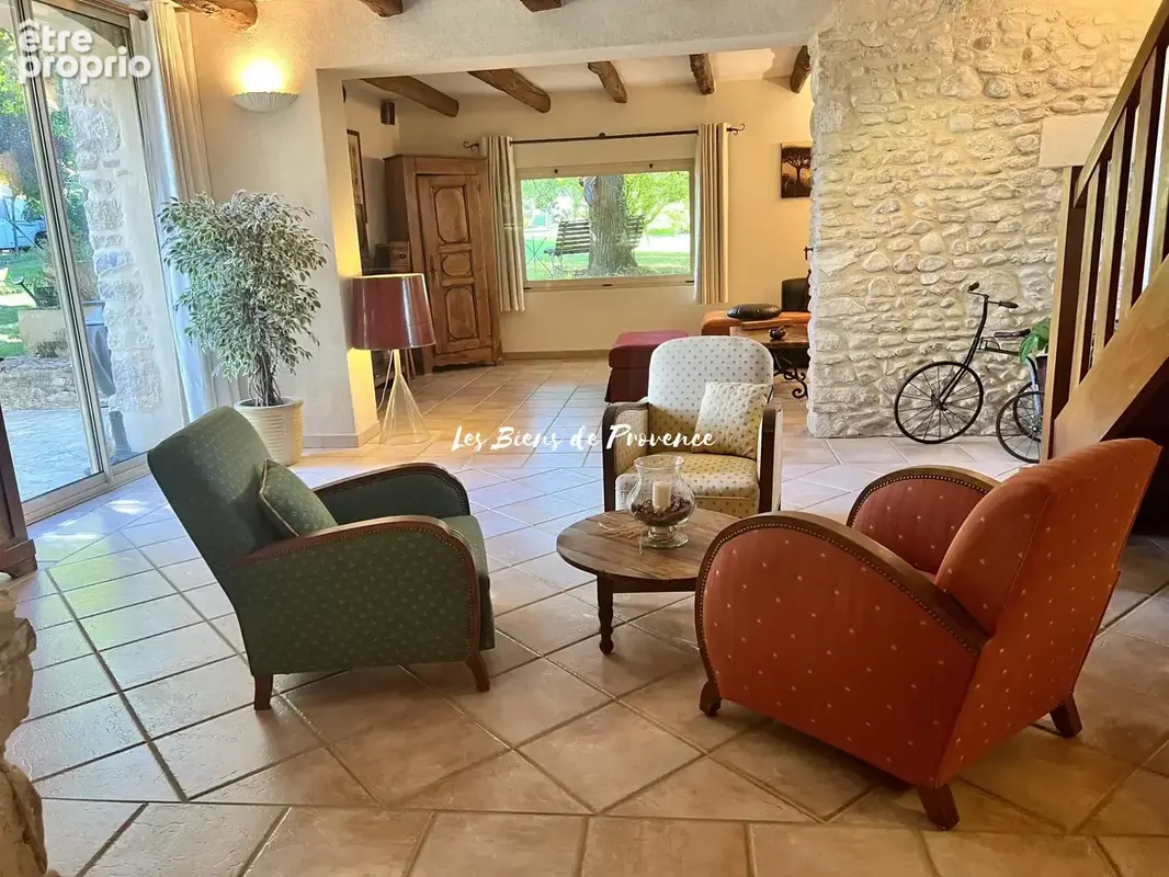 Petit salon