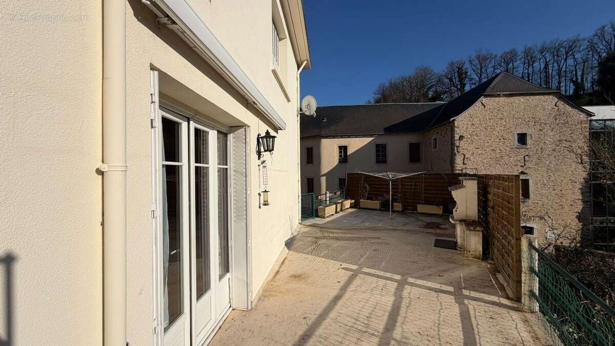 Maison à CASSAGNES-BEGONHES