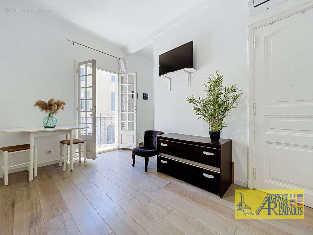 Vieil Antibes   Charmant studio de 19,32 m2 avec balcon - photo 6