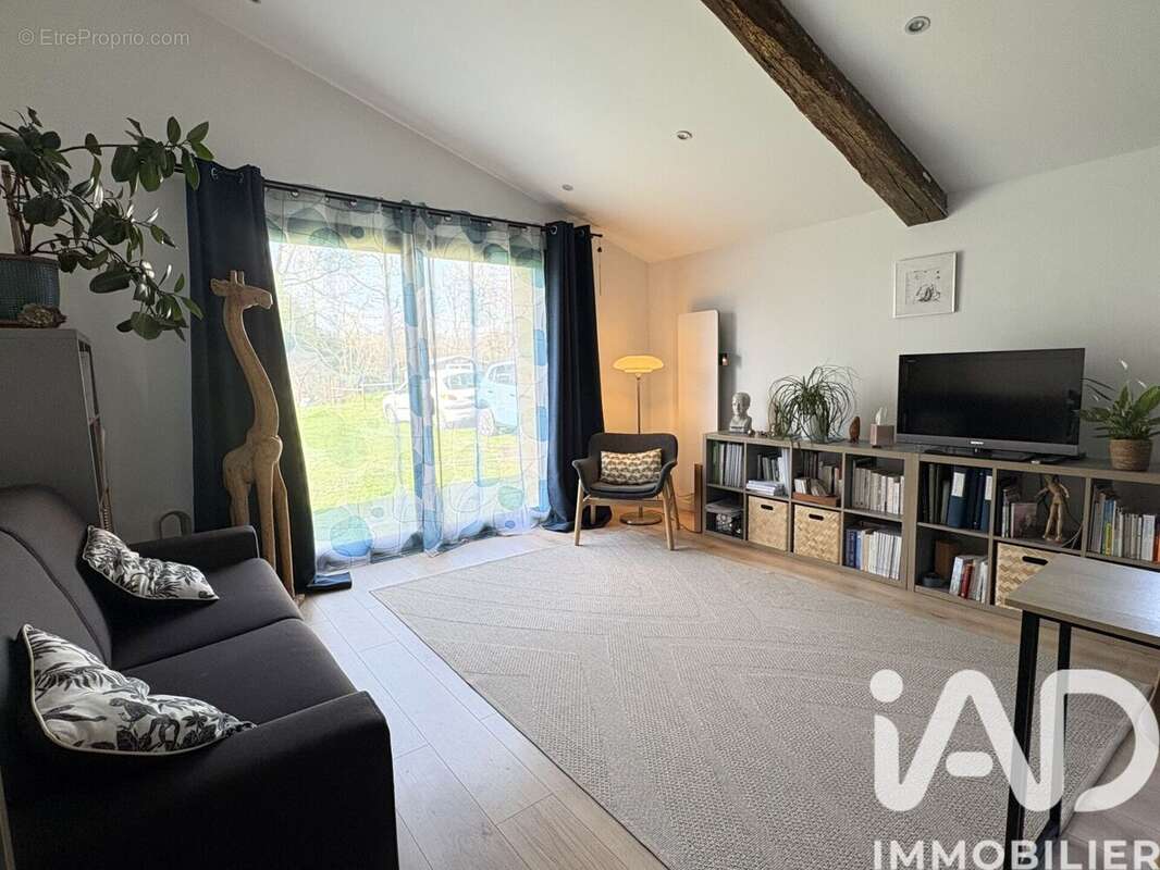 Photo 9 - Maison à IZON