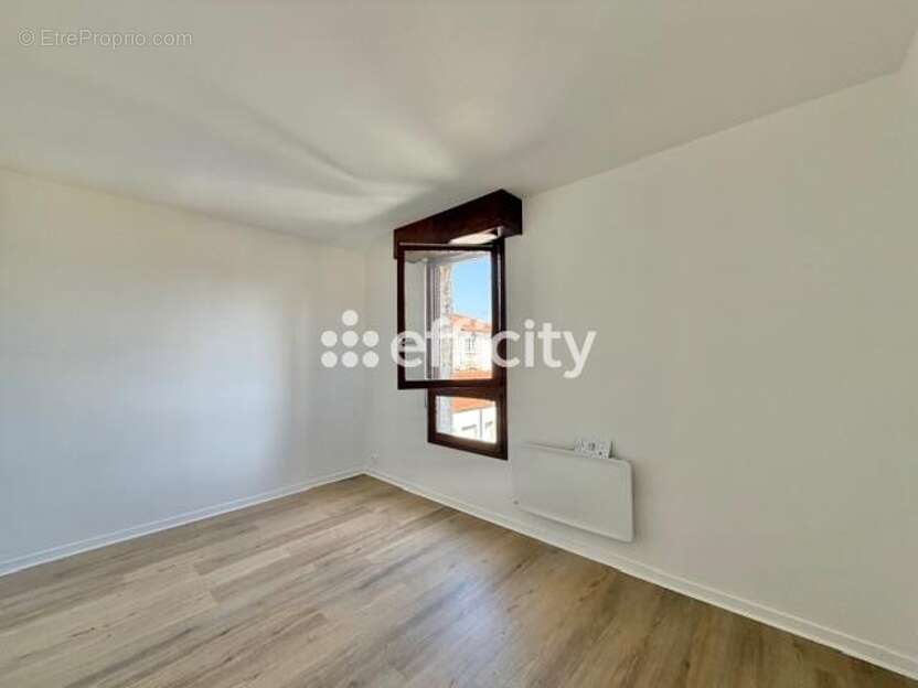 Appartement à MAISONS-ALFORT