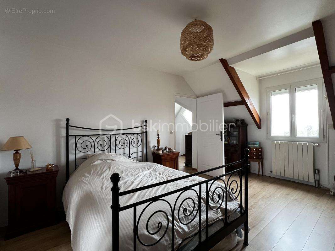 Maison à MAGNY-LE-HONGRE