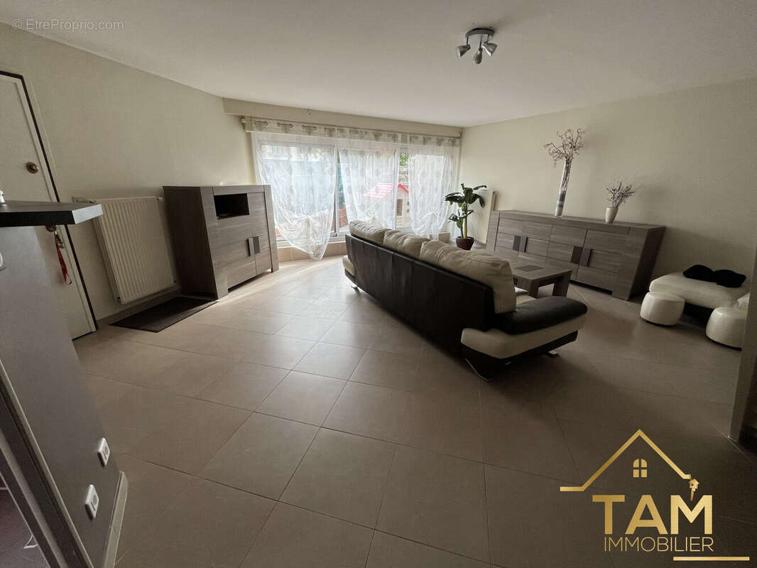 Appartement à PLAISIR