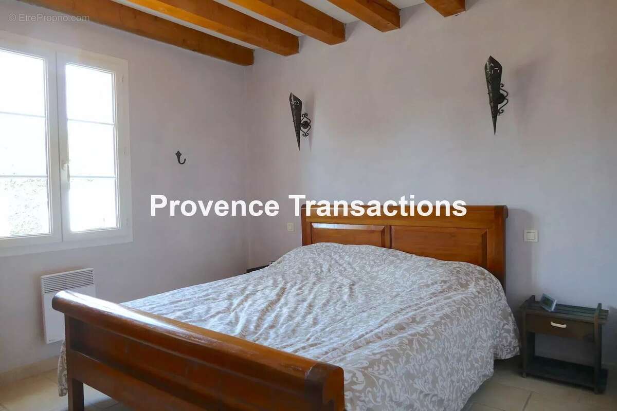 Très belle maison avec grandes dépendances - photo 15