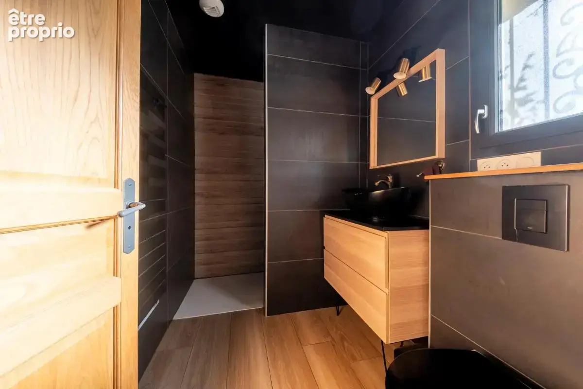  propriété de caractère – 239 m² – 6 chambres – 3,2 hectares
e - photo 21