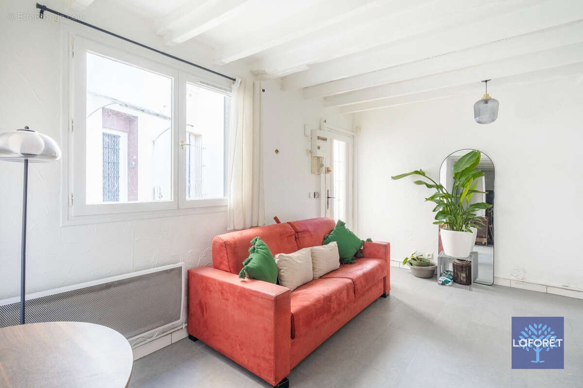 Appartement à LES PAVILLONS-SOUS-BOIS