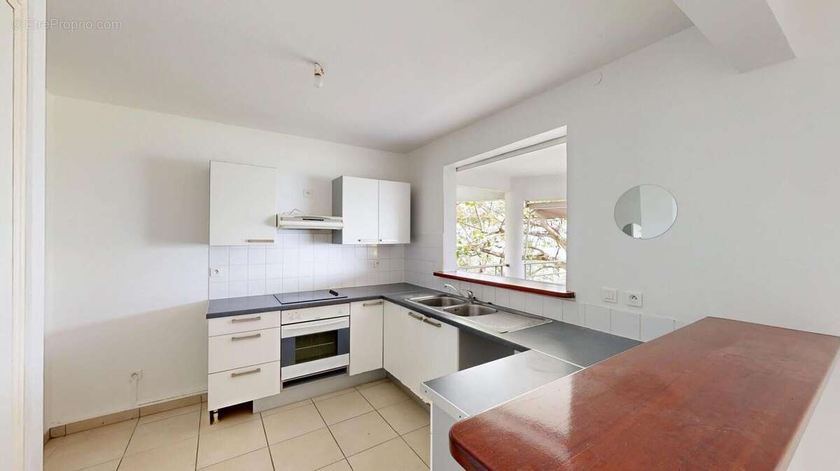 Appartement 110 m² à Schoelcher  - photo 7
