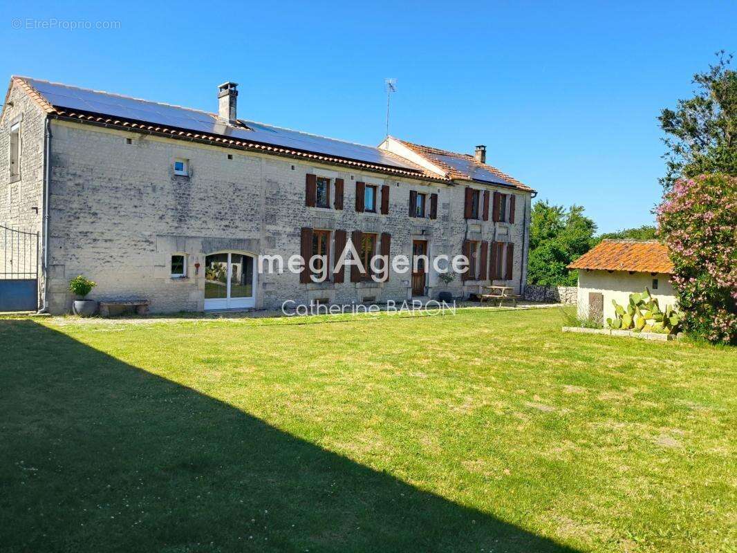 Longère - 5 chambres - Jardin 3600m2 - photo 10