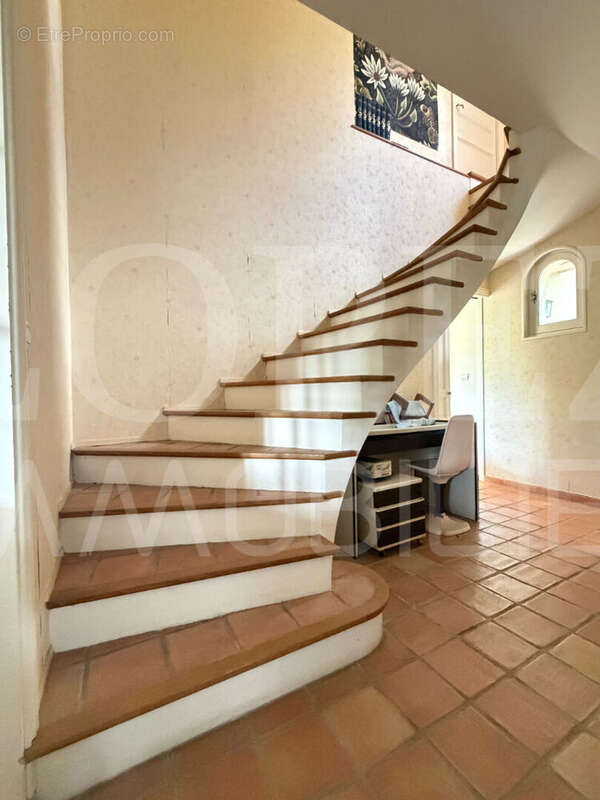 Maison à LABRUGUIERE