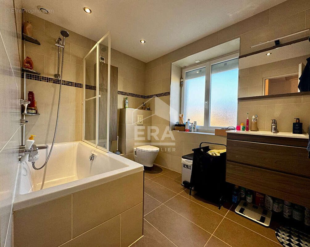 Maison à COMBS-LA-VILLE