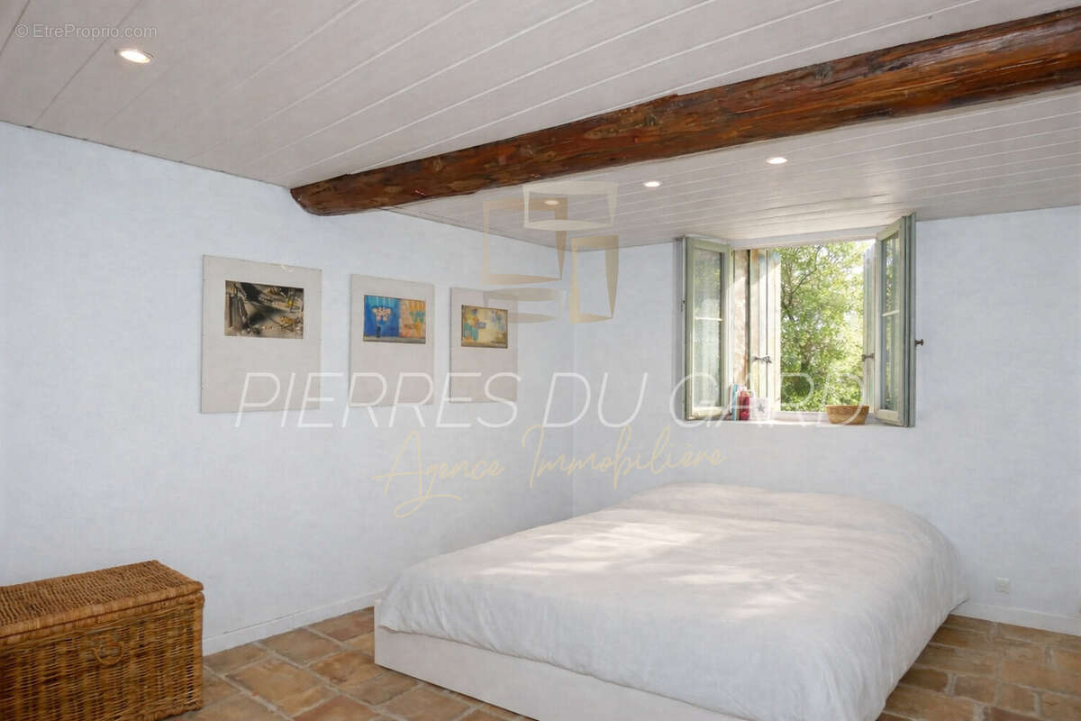 Appartement à MILHAUD