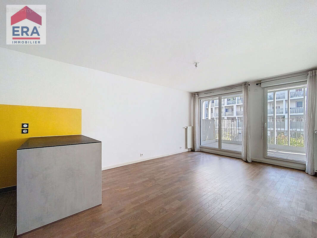 Appartement à IVRY-SUR-SEINE