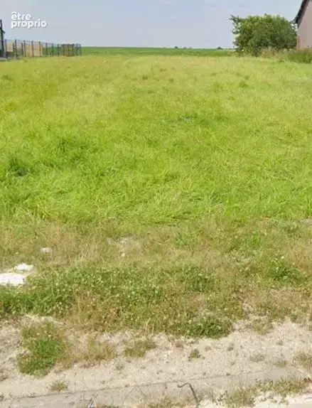 Terrain à COURTISOLS