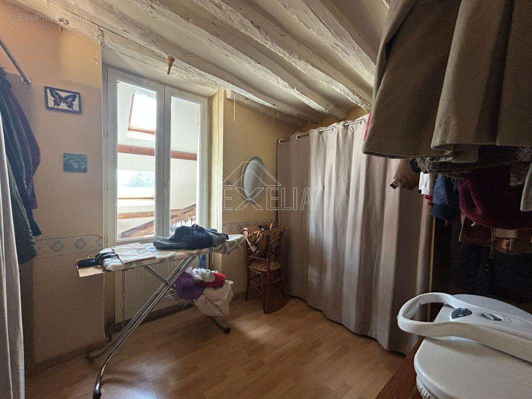 Corps de ferme 7 pièces 182 m² avec dépendances, grange et jardin 855 m² à Gommecourt - photo 19