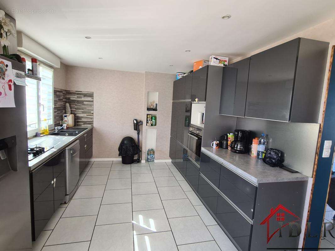 Maison à ECLARON-BRAUCOURT-SAINTE-LIVIERE