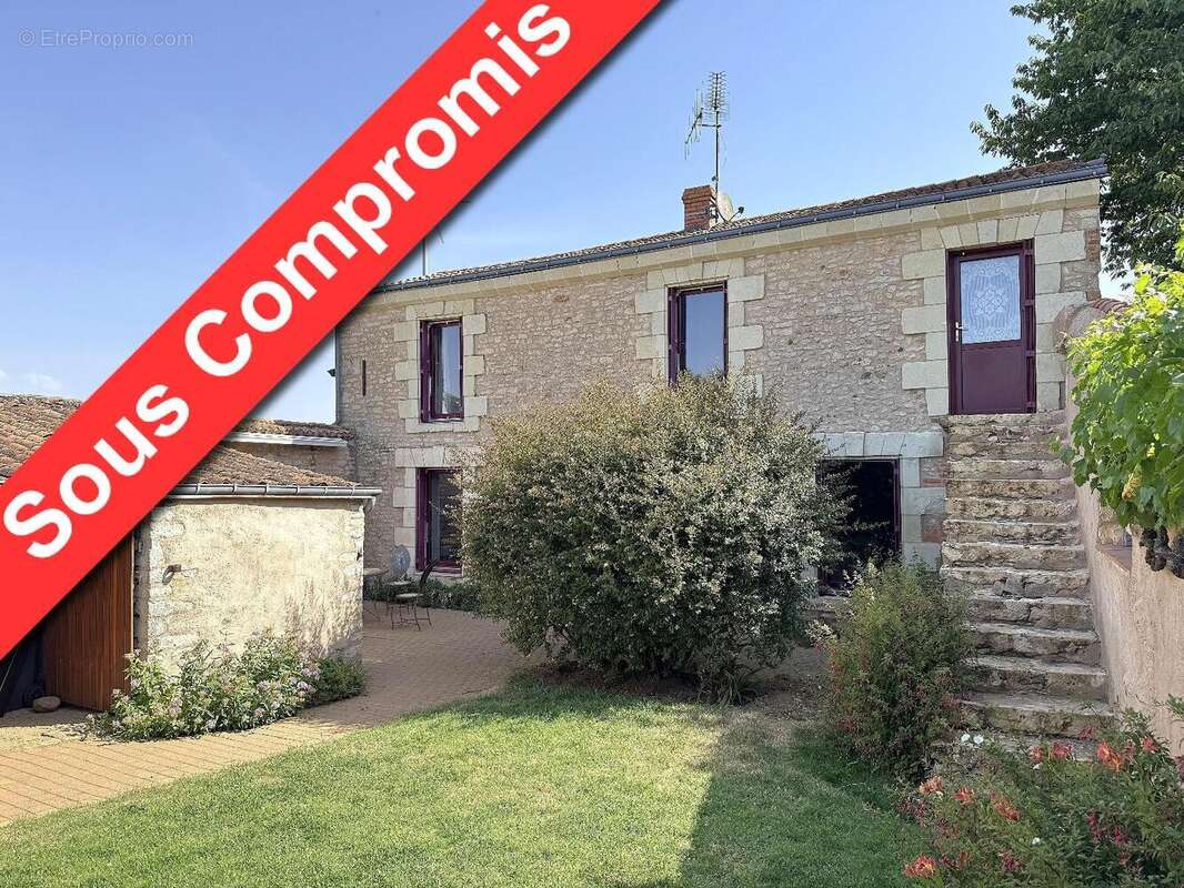   - Maison à THOUARS
