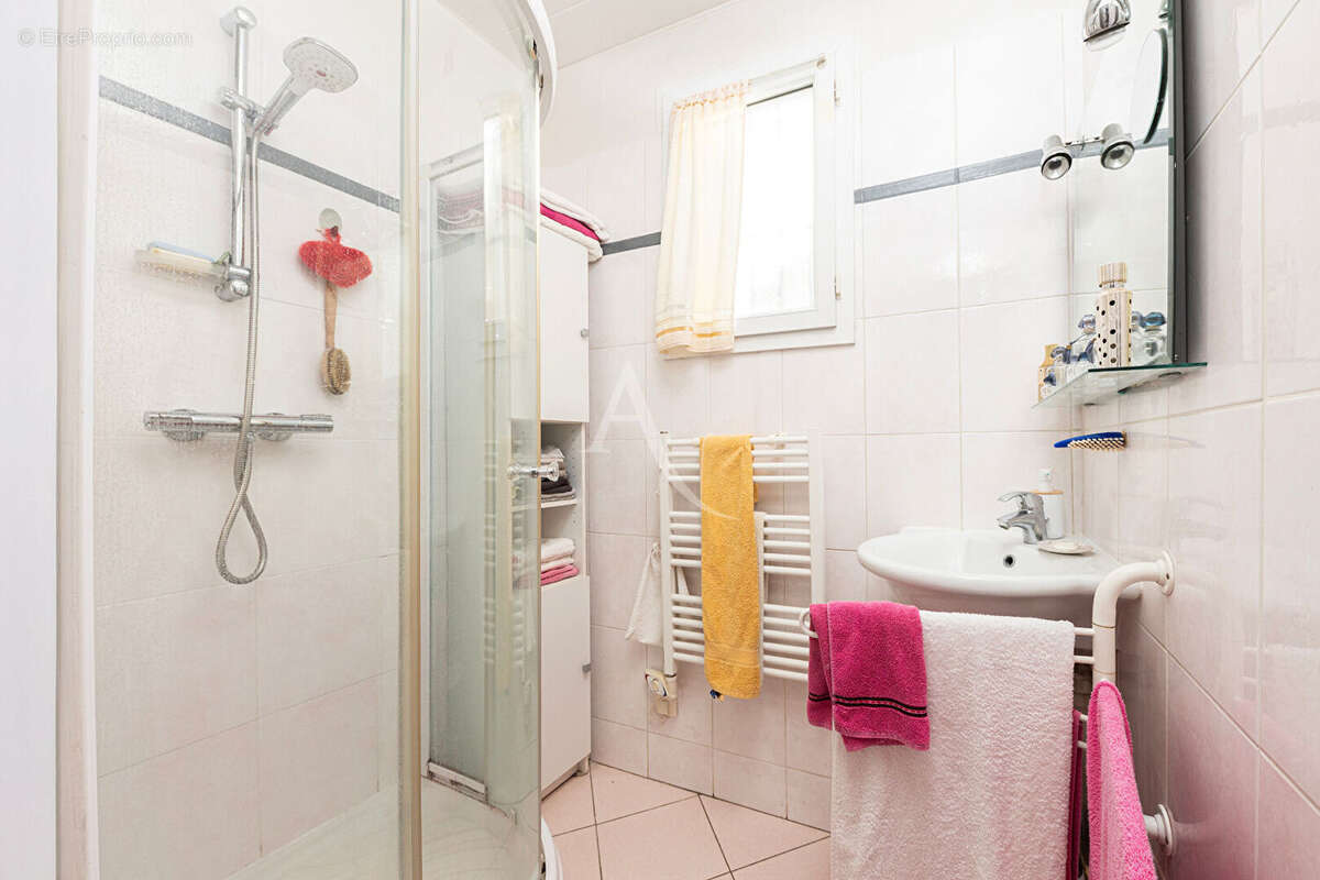 Maison à VAIRES-SUR-MARNE