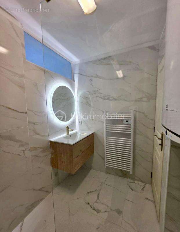 Appartement T4/5 rénové avec garage et cave – Résidence fermée - photo 4