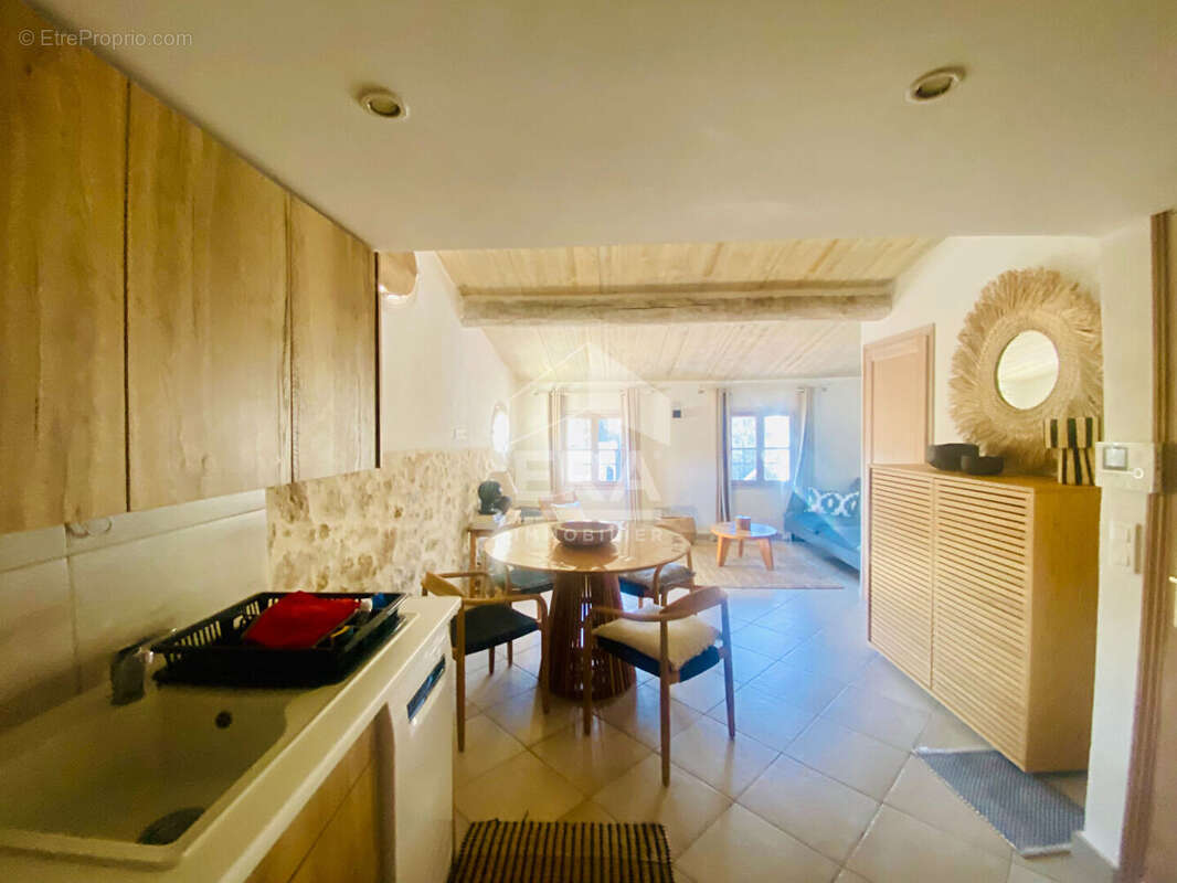 Appartement à LE CANNET