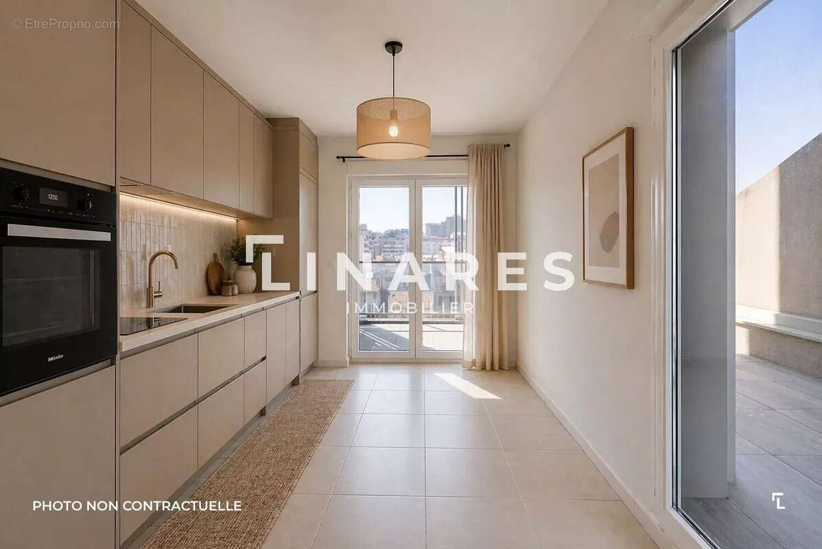 Appartement à MARSEILLE-6E