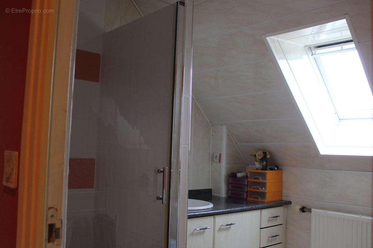 Maison à PLOUGUENAST