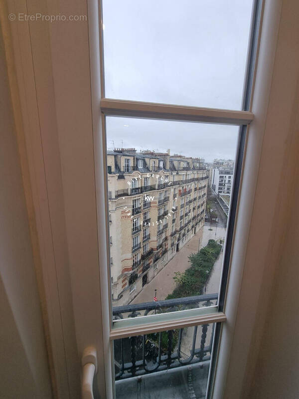 Appartement à PARIS-15E