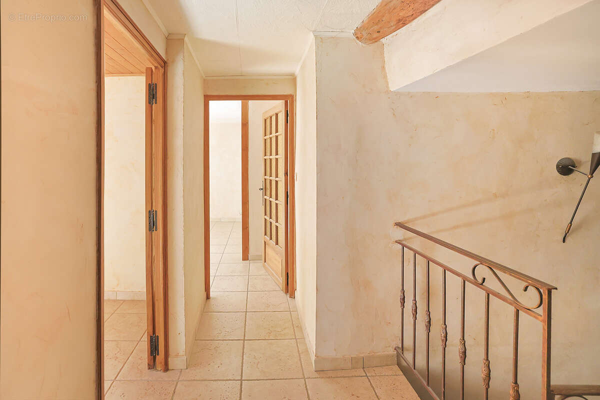 Maison à PUGET-VILLE