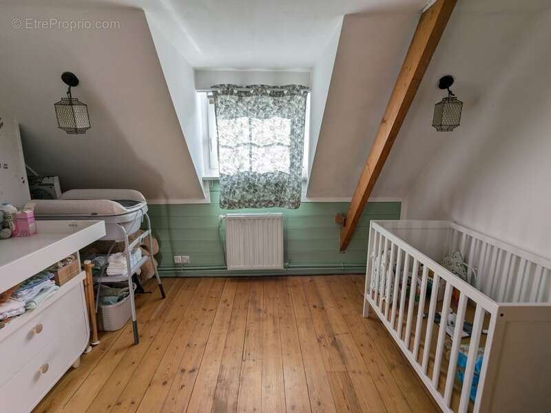 Maison à NEUVILLE-EN-FERRAIN