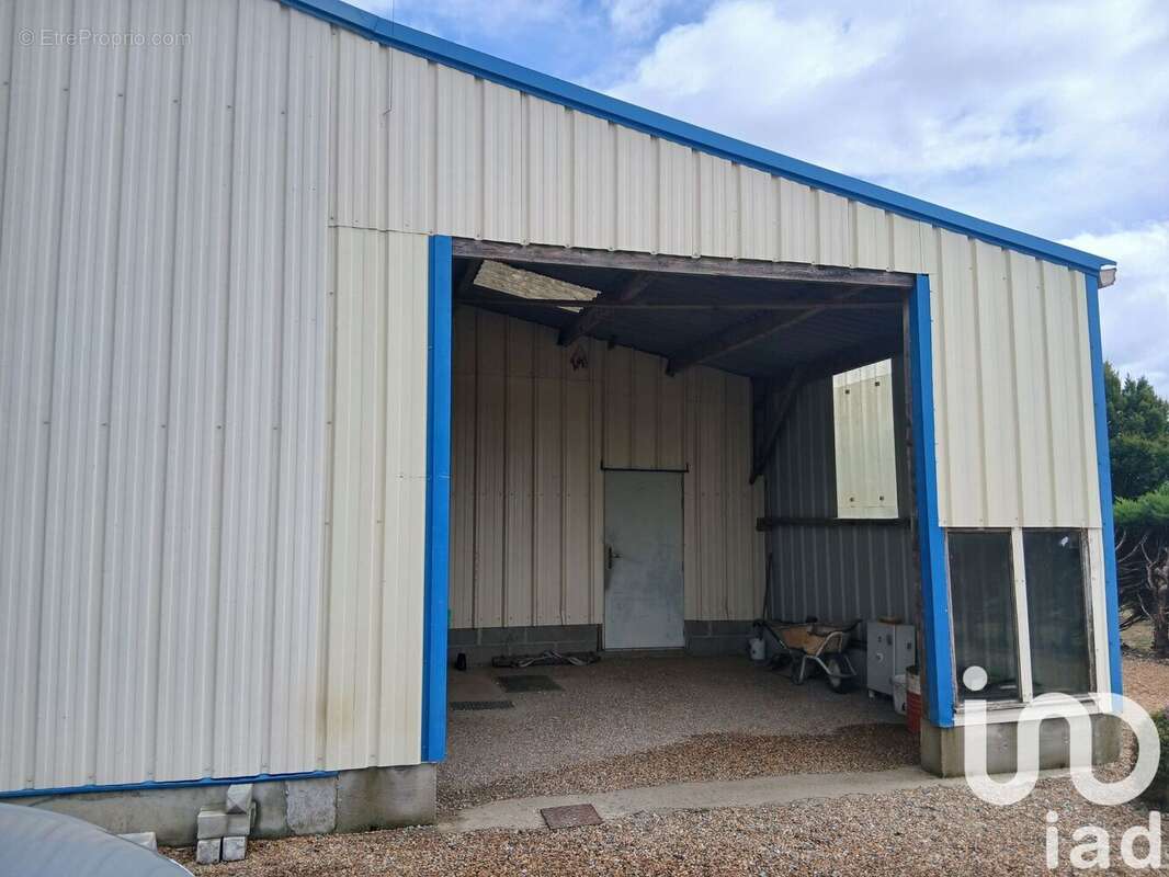 Photo 5 - Parking à BEAUFORT-EN-VALLEE