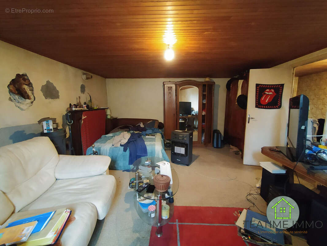 Maison à SAINT-THURIEN