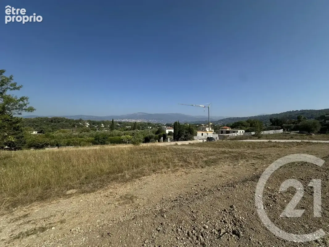 Terrain 1860 m² à Mougins  - photo 2