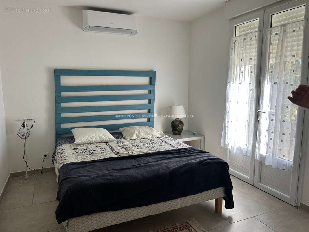 Maison 174 m² à Rousset-Les-Vignes  - photo 5