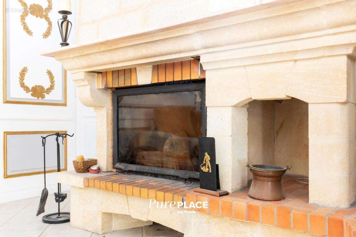 Maison/Villa T6 de 187 m2 à Saint-Mitre-les-Remparts 13920 - photo 9