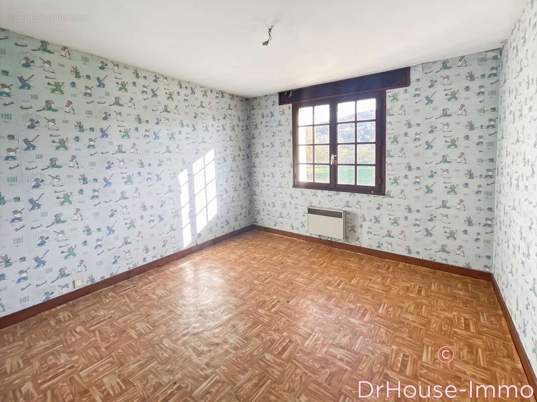 Maison à GAGNAC-SUR-CERE