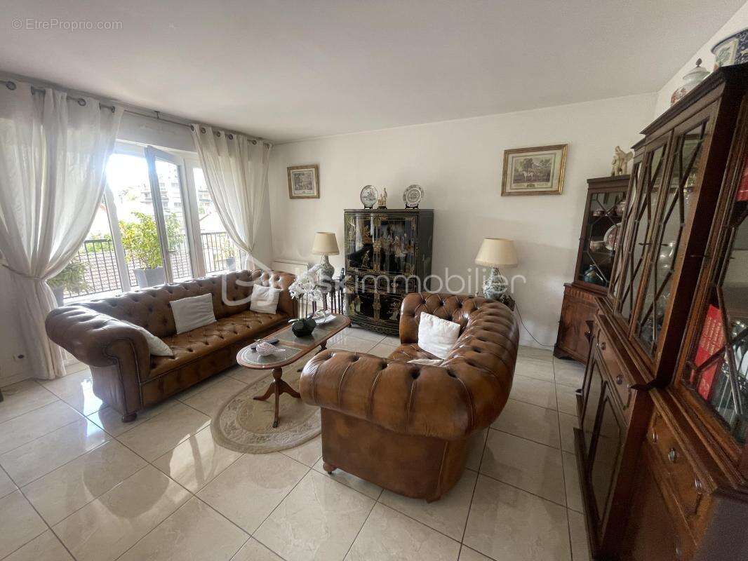 Appartement à BOISSY-SAINT-LEGER